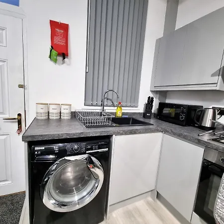*11br* Setup For Your Amazing Relaxed + Free Parking + Free Fast Wifi * Holiday home *