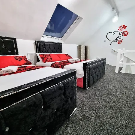 *11br* Setup For Your Amazing Relaxed + Free Parking + Free Fast Wifi * Holiday home *