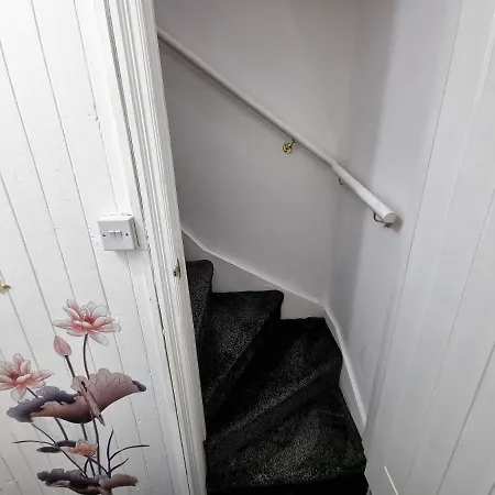 *11br* Setup For Your Amazing Relaxed + Free Parking + Free Fast Wifi * Holiday home