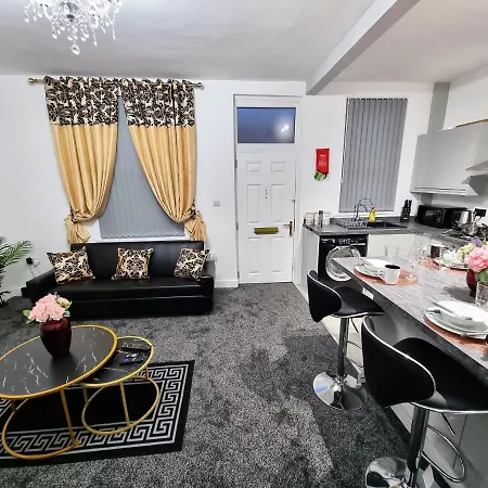 *11br* Setup For Your Amazing Relaxed + Free Parking + Free Fast Wifi * Holiday home